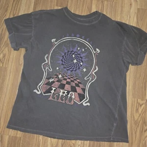 Rare Zodiac Leo Sign Astrology Girl Dangerous Band Distressed Shirt Large - Picture 1 of 10