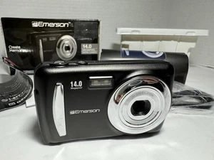 Emerson EDC240PK Digital Camera Black 14.0 Megapixel 4X Zoom Color Display - Picture 1 of 8