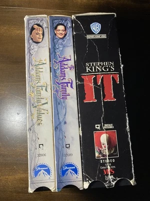Halloween Horror VHS Lot 90s Addams Family Values - Stephen King’s IT -Tim Curry - Image 1 of 4
