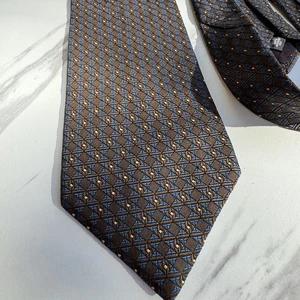 Henry Grethel 100% Imported Silk Men’s Necktie Geometric Pattern 57x4” - Picture 1 of 7