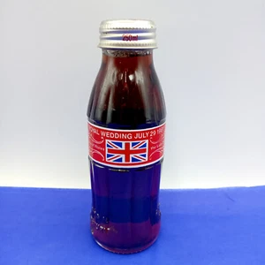 1981 Royal Wedding Charles Diana unopened Coca Cola bottle - Foto 1 di 4