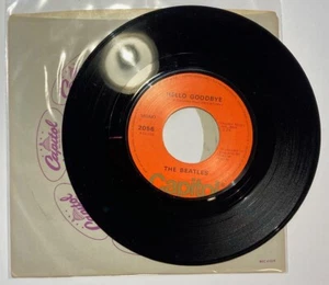 The Beatles, Hello Goodbye / I Am the Walrus, vinyl 45 (USA, Capitol, 1975), M- - Picture 1 of 4