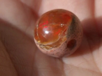 Cuenta de ópalo de fuego Cantera mexicana de 8,92 quilates Foto 1 de 4