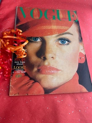 VOGUE Magazine 1966 August FREE GIFT WRAP Fast Dispatch  - Image 1 of 4