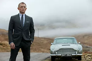 SKYFALL JAMES BOND DANIEL CRAIG ASTON MARTIN PHOTO 01 - Picture 1 of 1