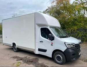 NEW 25 XL LARGEST LOW LOADER RENAULT MASTER LUTON VAN 17FT BOX + AIR SUSPENSION - Picture 1 of 8