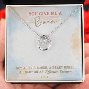You Give Me A Boner Not A Penis Boner A Heart Boner Lucky in Love Halskette - Bild 1 von 7