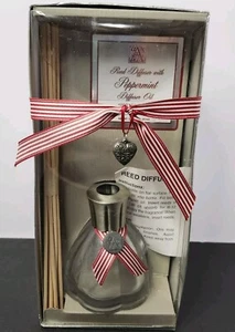 Aromatique Peppermint Reed Diffuser Set With Heart Ornament! 3.1 Flo Oz - Picture 1 of 4