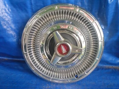 Cubierta de rueda tapacubos giratoria vintage OEM 1966 Plymouth Belvedere Satellite 14" #a Foto 1 de 4