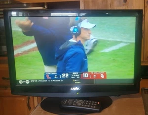 19" Sanyo DP19640 LCD TV Monitor HDMI 720p HD - Remote Included - Gaming - RV - Picture 1 of 6