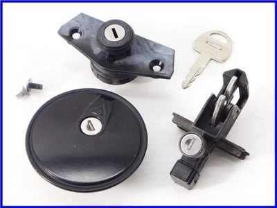 SUZUKI 1992 GSX1100S KATANA Genuine key set for GSX750S  - Image 1 of 4