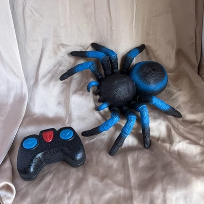 Terra By Battat Remote Control Tarantula Spider blue Toy Moving Spider- Tested - Image 1 of 4