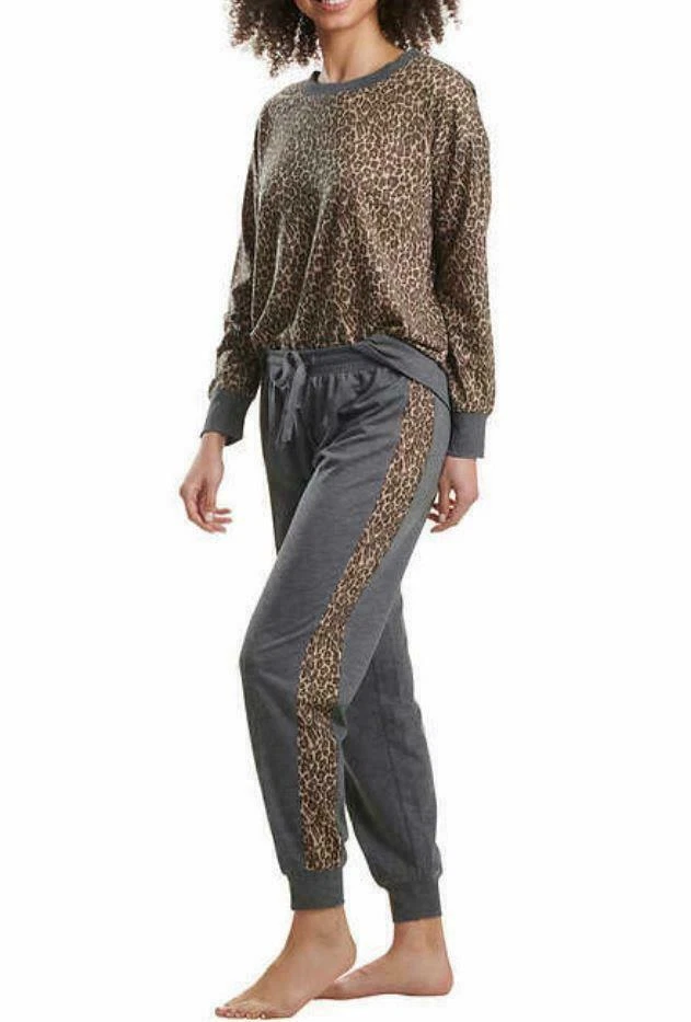 Women's Size XS Splendid 2-Piece Long Sleeve Pajama Set Leopard Print Pajamas