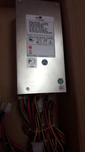 ZIPPY EMACS P2U-6300P(V) 300W 35A Alimentatore sostituibile a caldo/RPS 2U - Foto 1 di 2