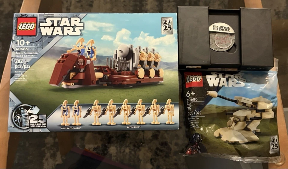 Lego 40686 Star Wars: Trade Federation Troop Carrier + Polybag + Moeda - Imagem 1 de 1
