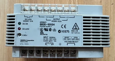 Fuente de alimentación Omron S82K-10024 24VDC 4.2A 100W Foto 1 de 4