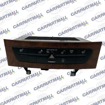 06-11 Panel Interruptor Luz Peligro Mercedes-Benz CLS500 y Cerradura Puerta Asiento Control Foto 1 de 4