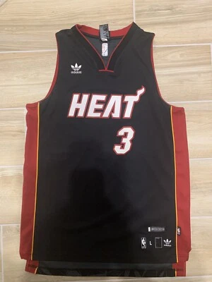 Camiseta Adidas Miami Heat Dwayne Wade Edición Limitada Estampada RARA Campeón Usada en Excelente Condición L Foto 1 de 4