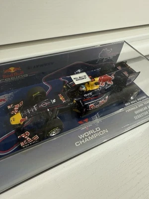 Red Bull Racing Sebastian Vettel Limited Edition 2011 RB7  Showcar Model 1:43 - Image 1 of 4