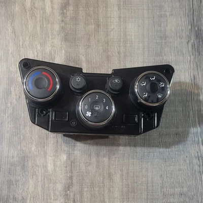 Módulo de control de temperatura sónico Chevrolet 12-17 diales de aire acondicionado y calefacción Chevy Foto 1 de 4