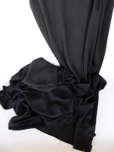 Black Polyester Crepe sewing fabric 415cm x 112cm - Picture 1 of 3