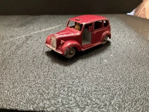 Lesney Matchbox Series #17 Austin Metropolitan Taxi with driver - Picture 1 of 7