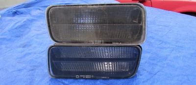 82-92 Camaro Z28 26s front turn signal lights in front bumper - Image 1 of 4