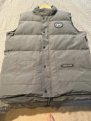 Chaleco Canada Goose XXL para hombre. ¡¡Nunca usado perfecto!!! Foto 1 de 4
