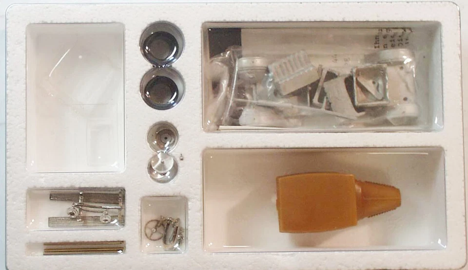 1928 Bugatti Typ 44 "Fiacre" non peint 1/43 métal blanc/étain kit - Photo 1/1