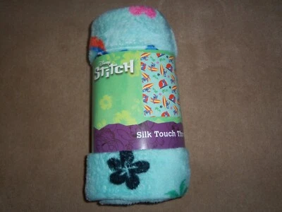 NUEVO, DISNEY STITCH Silk Touch Throw, 40" X 50" Foto 1 de 2