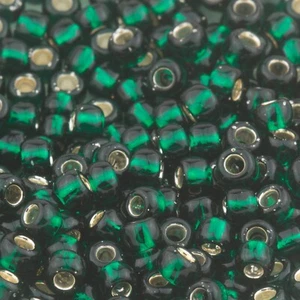Toho Seed Beads 6/0 Emerald Green Silver Lined 15g 10107037 - Picture 1 of 2