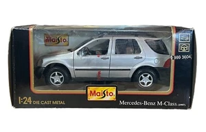 Maisto Mercedes Benz M-Class 1997 Die-Cast Metal w/ Plastic Parts 1:24 Silver - Picture 1 of 11