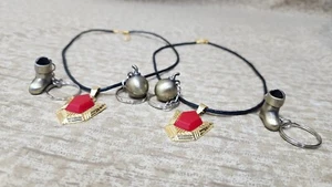 The Legend of Zelda 4 Schlüsselanhänger und 2 Halsketten Anhänger. Goron's Ruby/Bomb/Boot - Bild 1 von 7