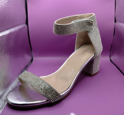 Fabulous Delicacy Womens Rhinestone Event Dress Sandals silver size 7. - Image 1 of 4