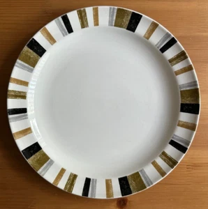 VINTAGE / RETRO MIDWINTER QUEENSBERRY PATTERN - DINNER PLATE (25.5 cm) - Picture 1 of 3