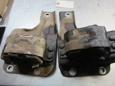 Motor Mounts Pair From 2003 Ford E-250   5.4 - Image 1 of 4