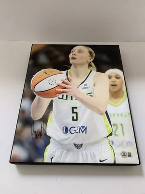 PAIGE BUECKERS SIGNED 11x14 CANVAS PHOTO BECKETT COA AUTHENTIC AUTO UCONN WINGS  - Image 1 of 3