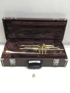 YAMAHA YTR-3320 Trumpet Gold Bb Red brass bell Student Operation checked - Picture 1 of 9