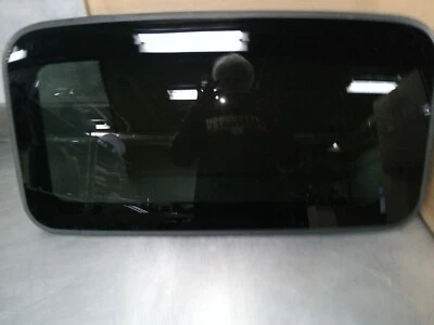 08-14 Dodge Avenger Chrysler 200 Sebring Sunroof Glass Assembly OEM 68003464AB - Image 1 of 4