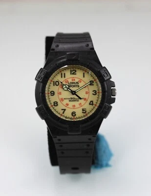 Relógio esportivo masculino Lorus plástico preto 50m bateria 24 horas quartzo luminoso - Imagem 1 de 4