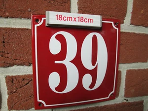 Hausnummer Die Echte Emaille 39 weiße Zahl roter Hintergrund 18cmx18cm Bj. 2020 - Picture 1 of 12