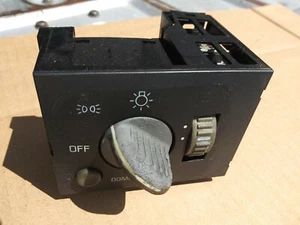 1999 Chevrolet Tahoe, Suburban GMC Yukon Head Light Switch 1995-1999 OEM Part - Picture 1 of 3
