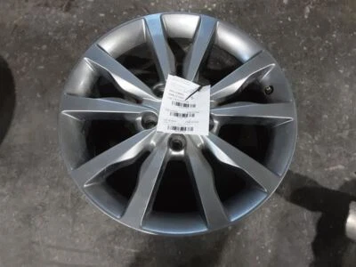 Llanta Dodge Durango 2014-2018 18x8 aluminio pintada Foto 1 de 4