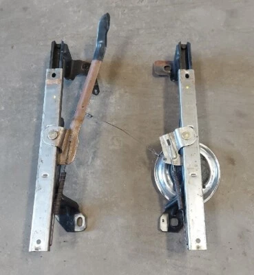 Ford Mustang GT 1994-1998 Cobra asiento manual pista conductor pasajero y pernos Foto 1 de 2