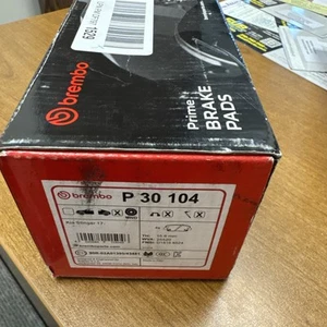 Brembo P30104 Rear Premium Low-Met Brake Pad for Genesis G70 & Kia Stinger - Picture 1 of 8