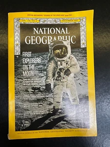 National Geographic December 1969 Magazine Moon Landing w Vinyl Record RARE - Picture 1 of 3