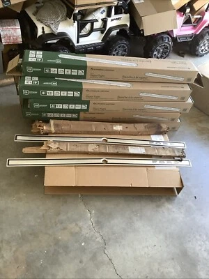 Nos 1968 Ford Galaxie 500 Deck Lid Molding C8AZ-62425A02-A - Image 1 of 4