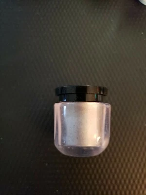 Olla de sombra de ojos Bissu Shimmer 1,5 g ~ Anillo de plata #30 ¡NUEVA! Foto 1 de 3