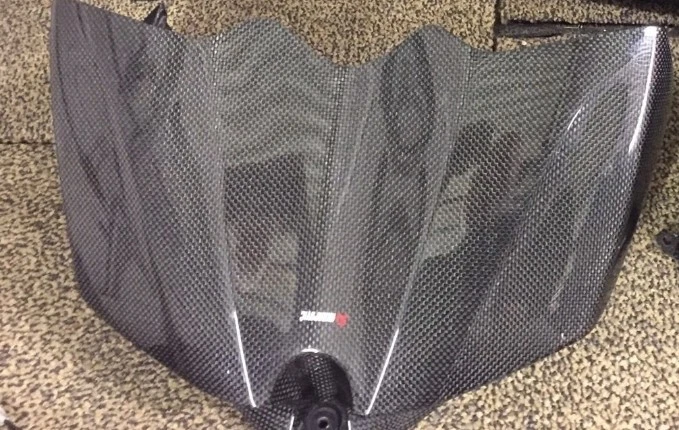 AKRAPOVIC CARBON FUEL TANK COVER YAMAHA R1  RN19 2007 2008 YZF - Изображение 1 из 1