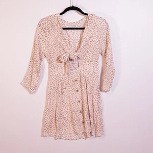 Faithful The Brand Trinidad Minikleid Krepp Knopfleiste vorne zum Binden rosa Rae S - Bild 1 von 4
